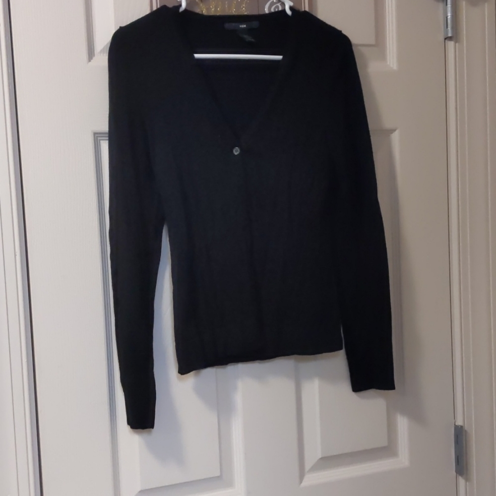 H&M black buttoned cardigan